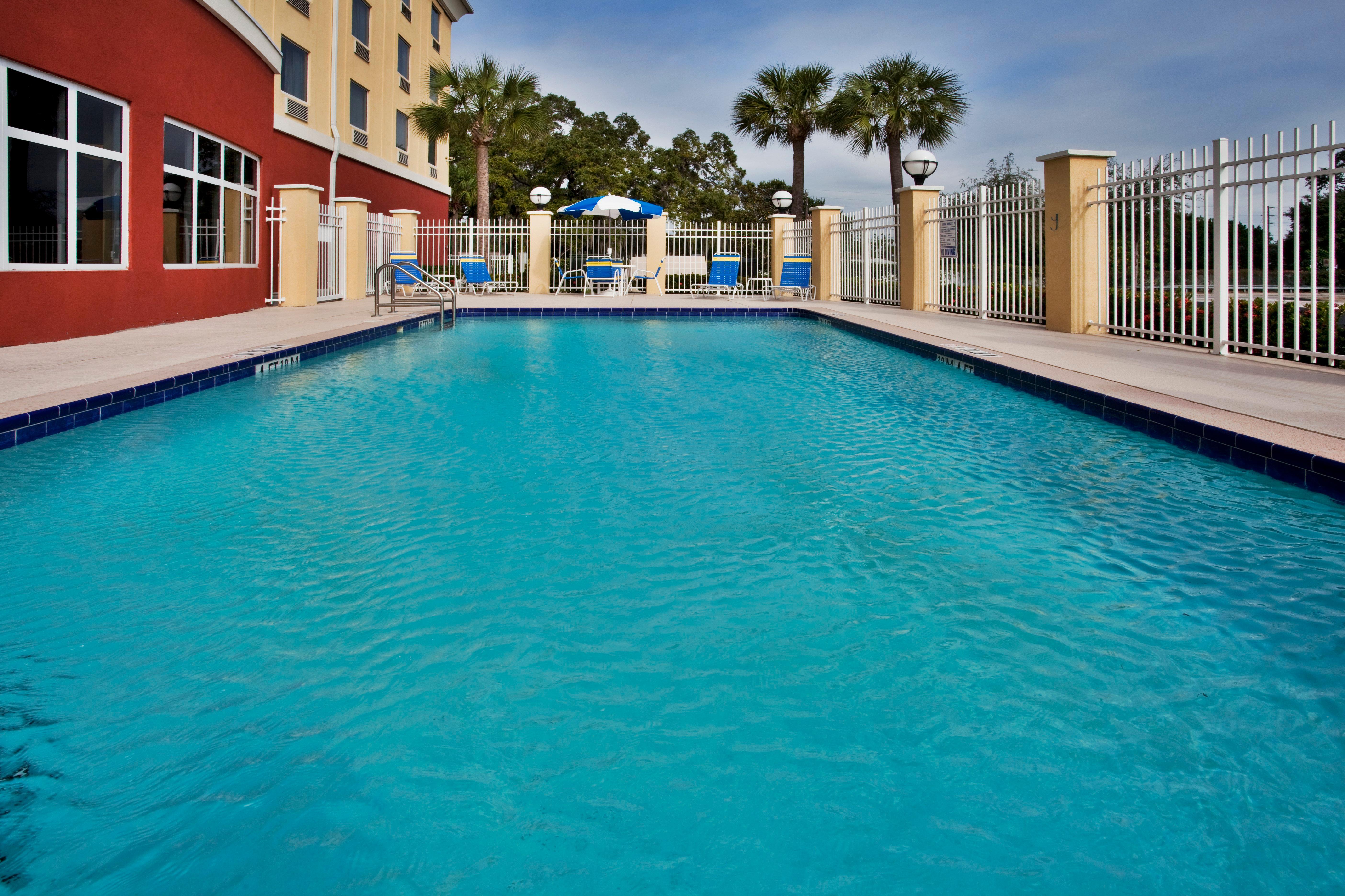Holiday Inn Express St. Petersburg North / I-275 By Ihg Exteriér fotografie