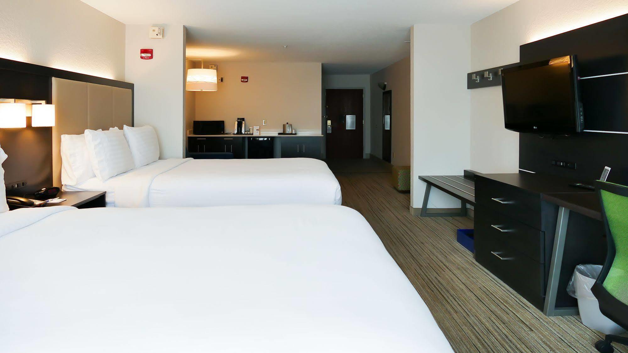 Holiday Inn Express St. Petersburg North / I-275 By Ihg Exteriér fotografie